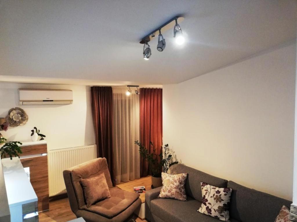 Galeria Stastie Lägenhet Senec Exteriör bild