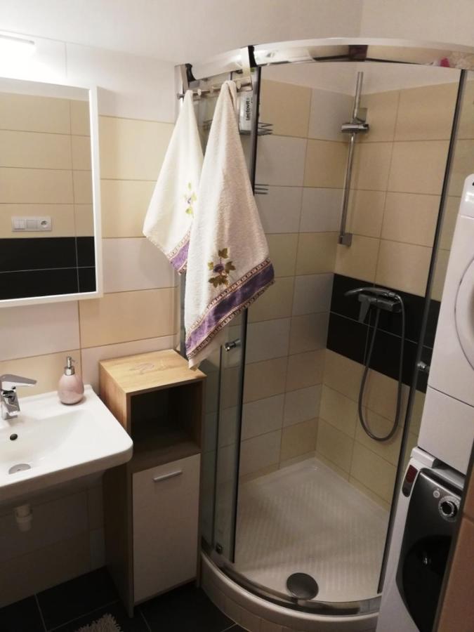 Galeria Stastie Lägenhet Senec Exteriör bild